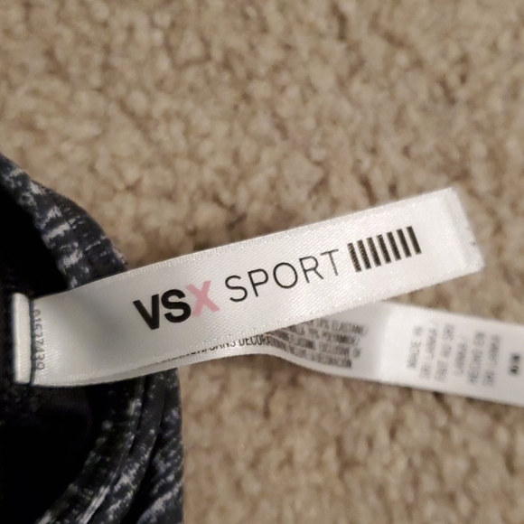 Victoria Secret sports bra size medium - Picture 4 of 6